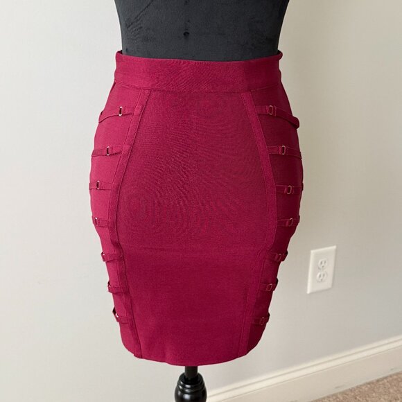 Sexy, bandage type mini skirt, size small - Picture 1 of 9